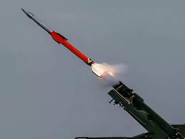 https://m.economictimes.com/thumb/height-450%2Cwidth-600%2Cimgsize-9348%2Cmsid-121747316/qrsam-air-defence-system.jpg